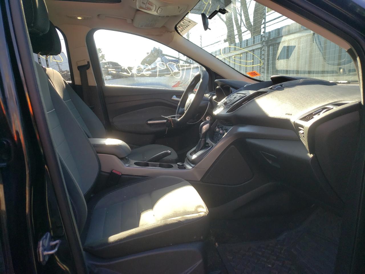 Photo 5 from auction – 2013 FORD ESCAPE SE with VIN 1FMCU9G90DUA69730