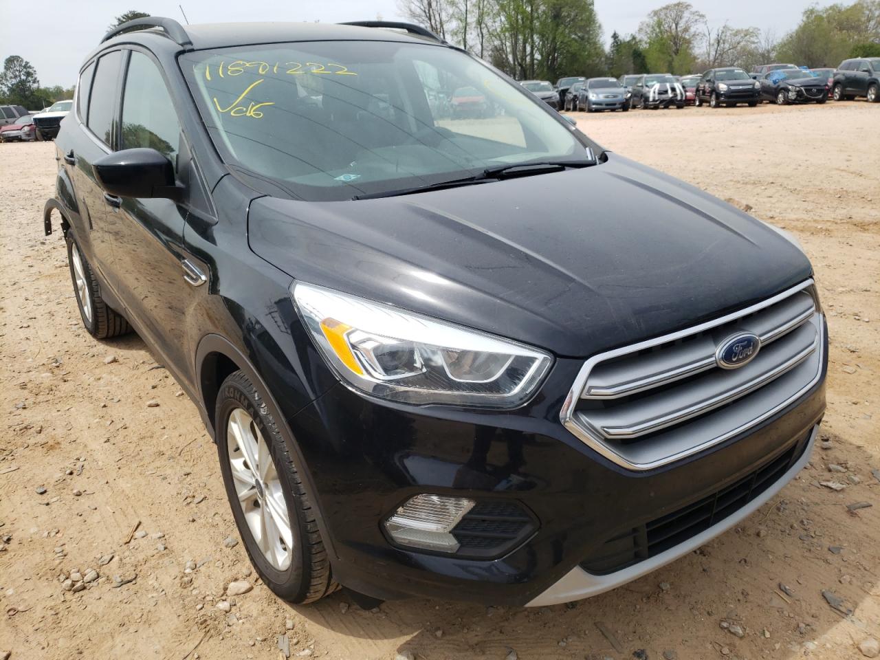 FORD ESCAPE SE 2017 with VIN 1FMCU0GD7HUD04260 - Photo from auction
