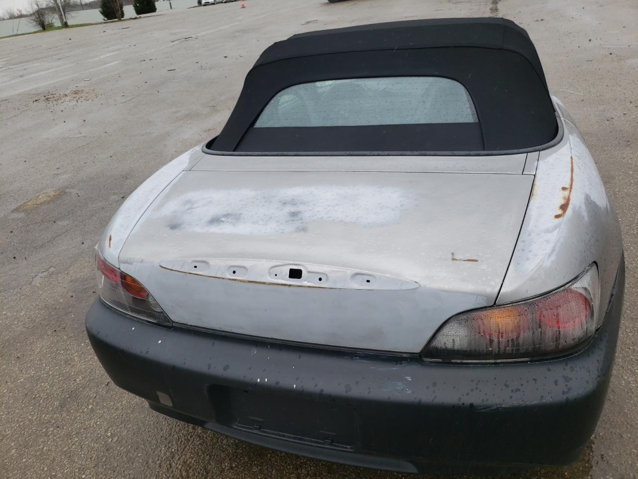 Photo 6 from auction – 2006 HONDA S2000 with VIN JHMAP21466S004336