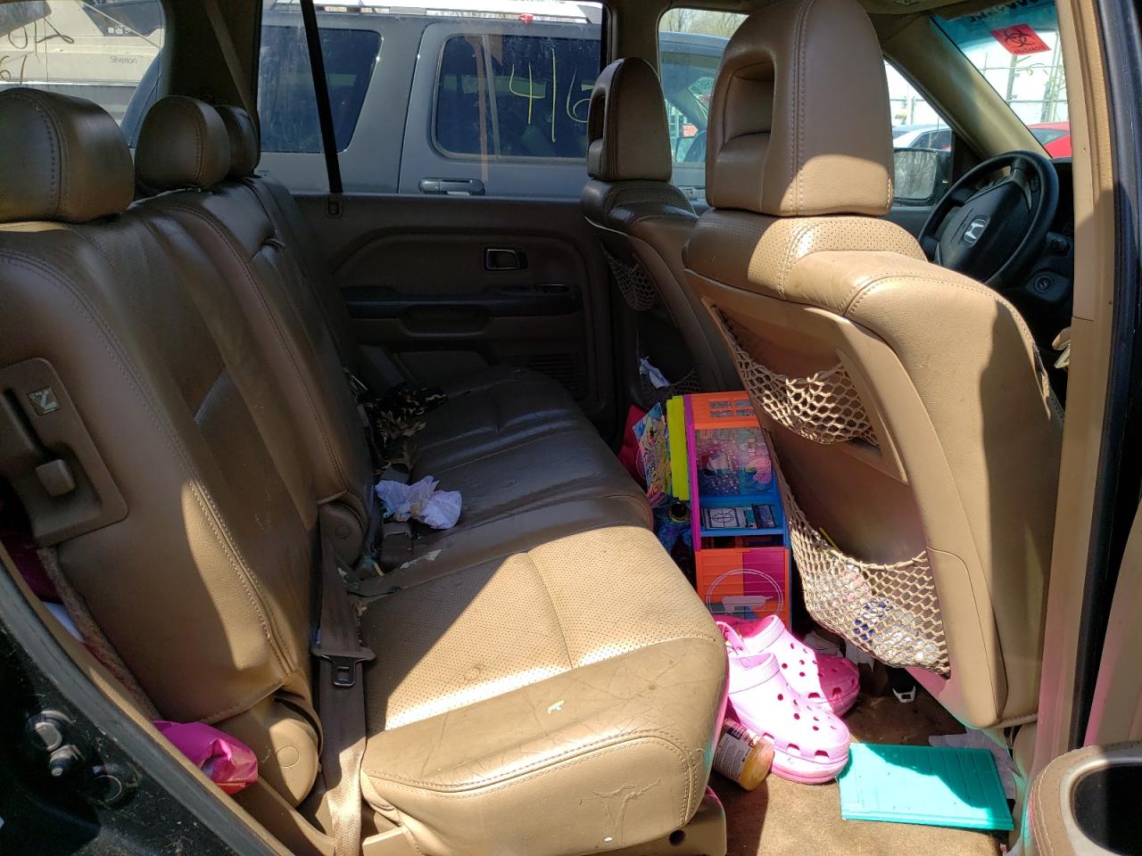 Photo 6 from auction – 2005 HONDA PILOT EXL with VIN 2HKYF18675H513871