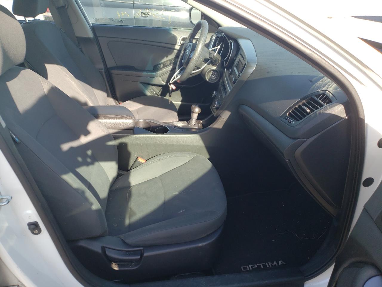 Photo 5 from auction – 2015 KIA OPTIMA LX with VIN KNAGM4A7XF5606534