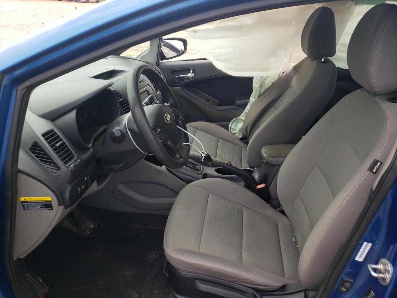 Photo 5 from auction – 2015 KIA FORTE LX with VIN KNAFX4A63F5338887