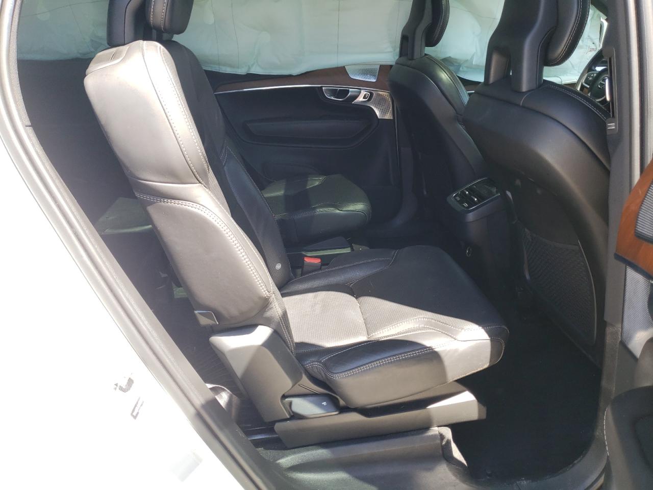 Photo 6 from auction – 2017 VOLVO XC90 T6 with VIN YV4A22PL0H1178570