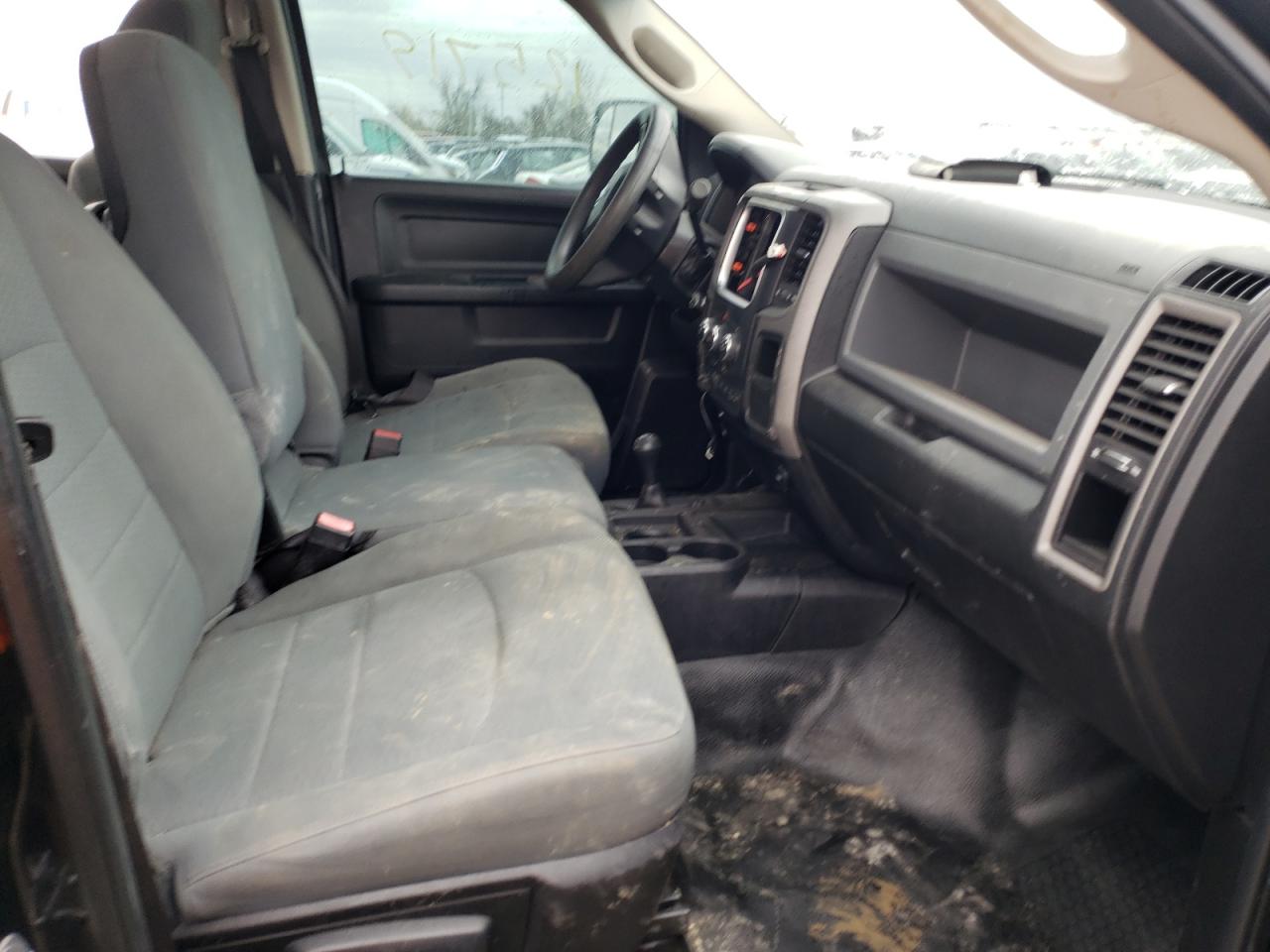 Photo 5 from auction – 2018 RAM 3500 ST with VIN 3C63RRGL6JG241251