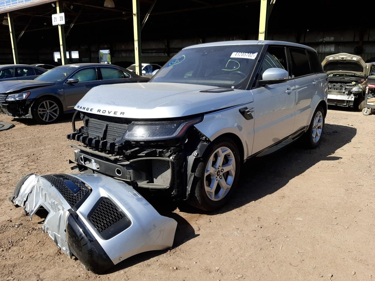 Photo 2 from auction – 2019 LAND ROVER RANGE ROVE with VIN SALWR2RV7KA827977