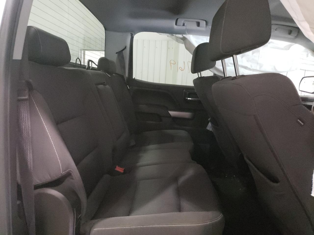 Photo 6 from auction – 2016 CHEVROLET SILVERADO with VIN 3GCUKREC0GG143636