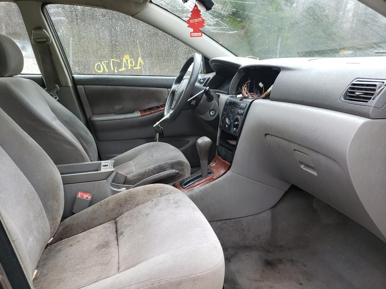 Photo 5 from auction – 2006 TOYOTA COROLLA CE with VIN 1NXBR32E06Z652011