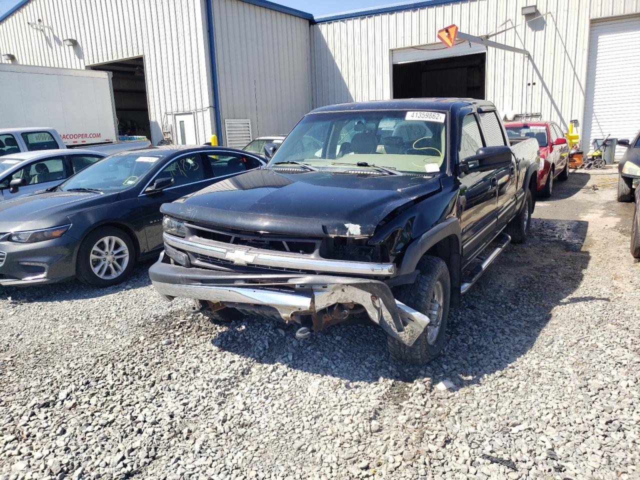 Photo 2 from auction – 2002 CHEVROLET SILVERADO with VIN 1GCGK13U62F240067