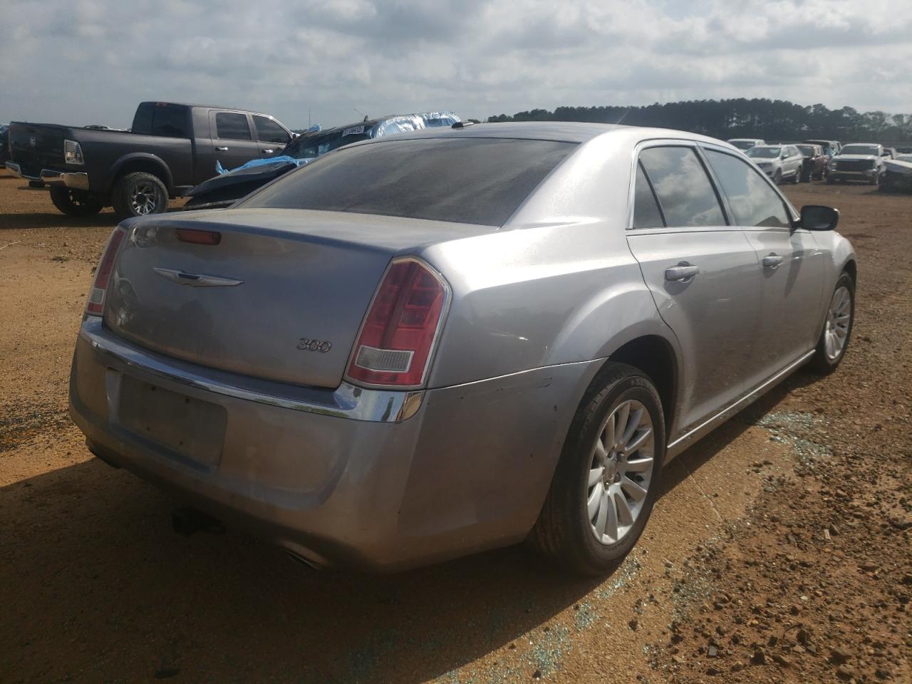 Photo 4 from auction – 2014 CHRYSLER 300 with VIN 2C3CCAAG6EH118356
