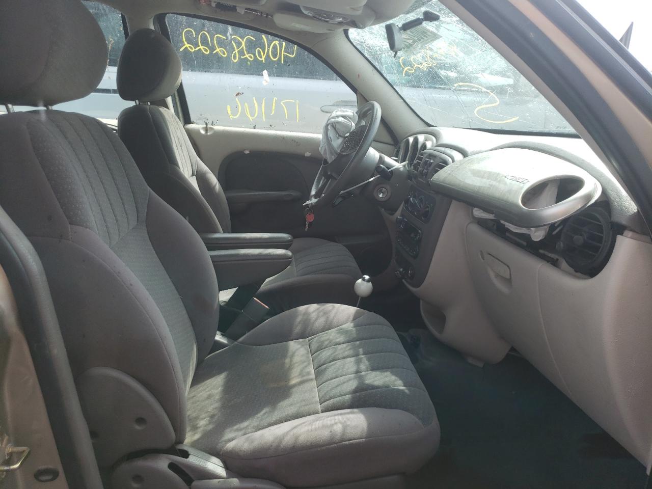 Photo 5 from auction – 2003 CHRYSLER PT CRUISER with VIN 3C4FY58B83T646755