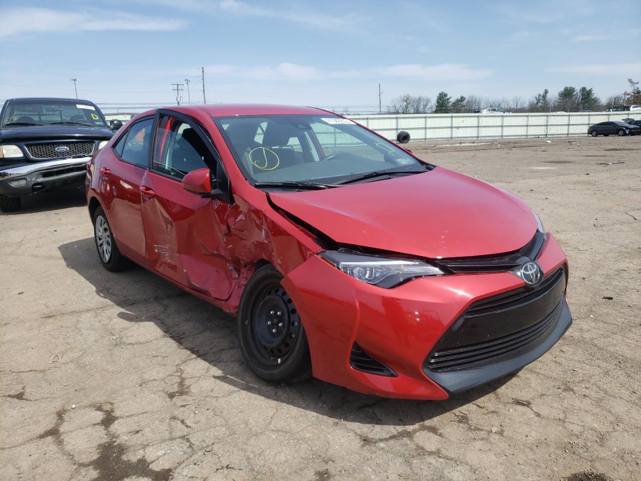 TOYOTA COROLLA L 2019 with VIN 2T1BURHE8KC126861 - Photo from auction