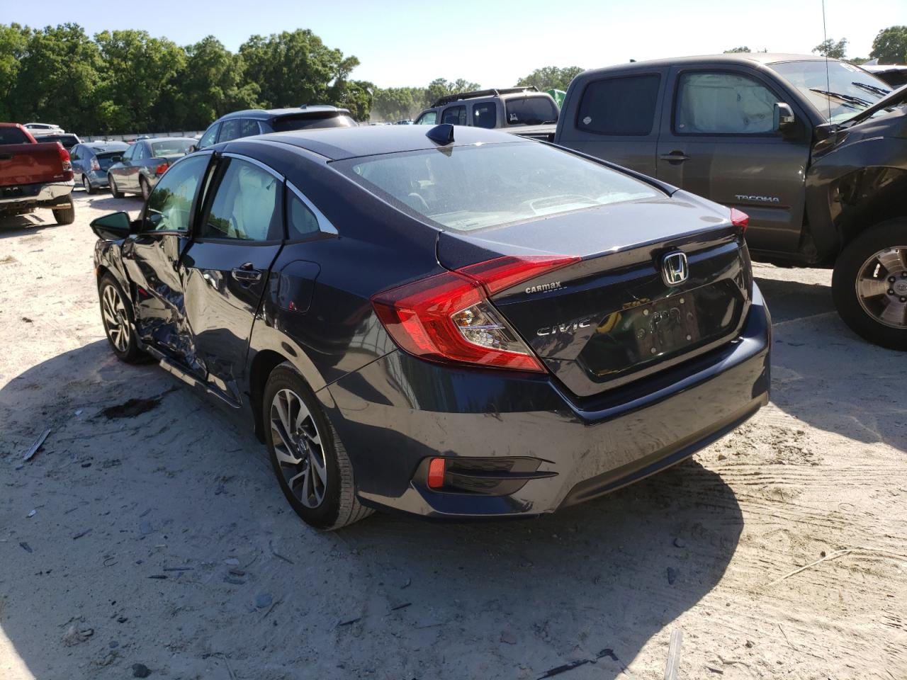 Photo 3 from auction – 2018 HONDA CIVIC EX with VIN 2HGFC2F73JH586256