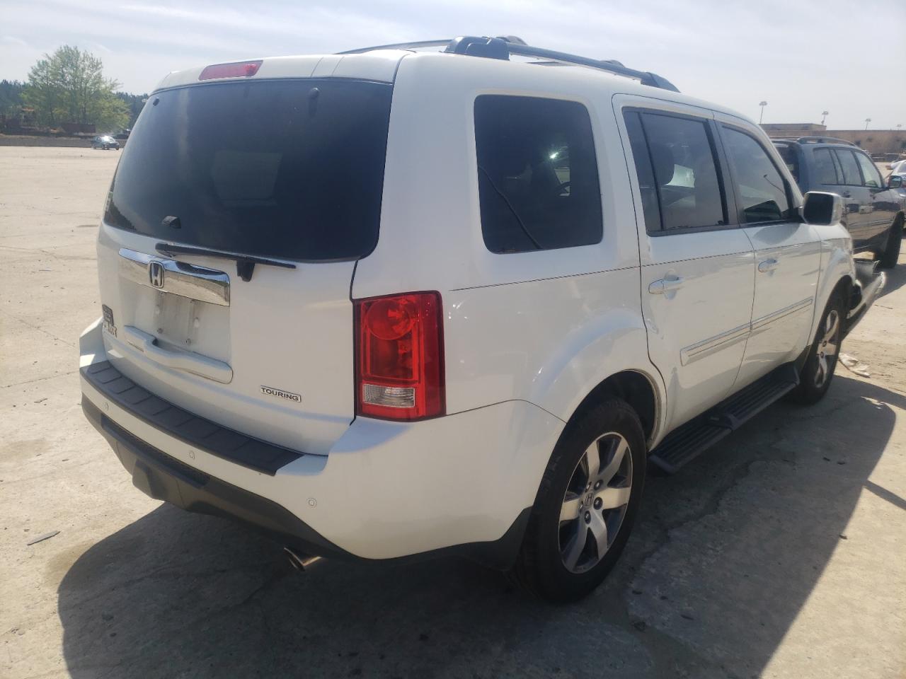 Photo 4 from auction – 2013 HONDA PILOT TOUR with VIN 5FNYF3H90DB007186