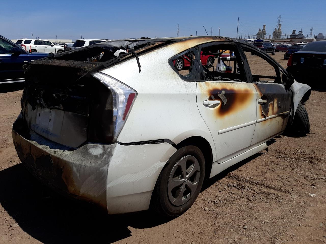 صورة رقم 4 من المزاد - 2011 TOYOTA PRIUS مع VIN JTDKN3DU1B1404009