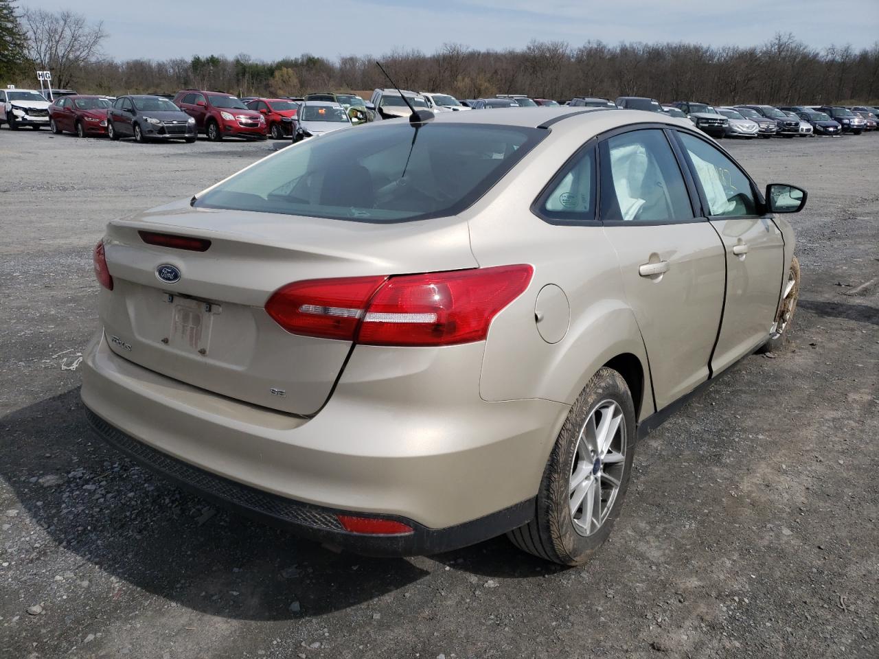 Photo 4 from auction – 2018 FORD FOCUS SE with VIN 1FADP3F27JL318789