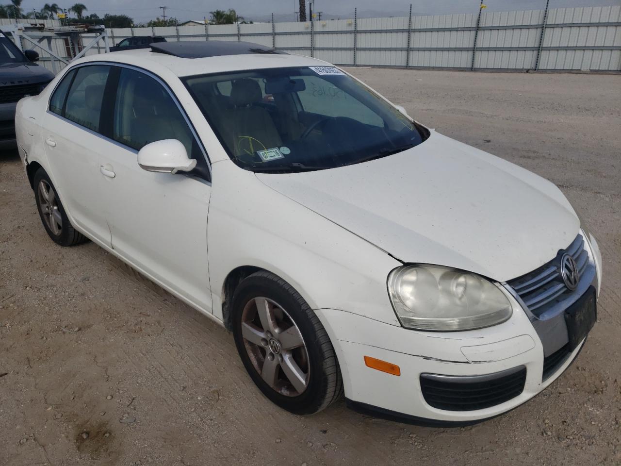 VOLKSWAGEN JETTA SE 2008 with VIN 3VWRM71K28M048352 - Photo from auction