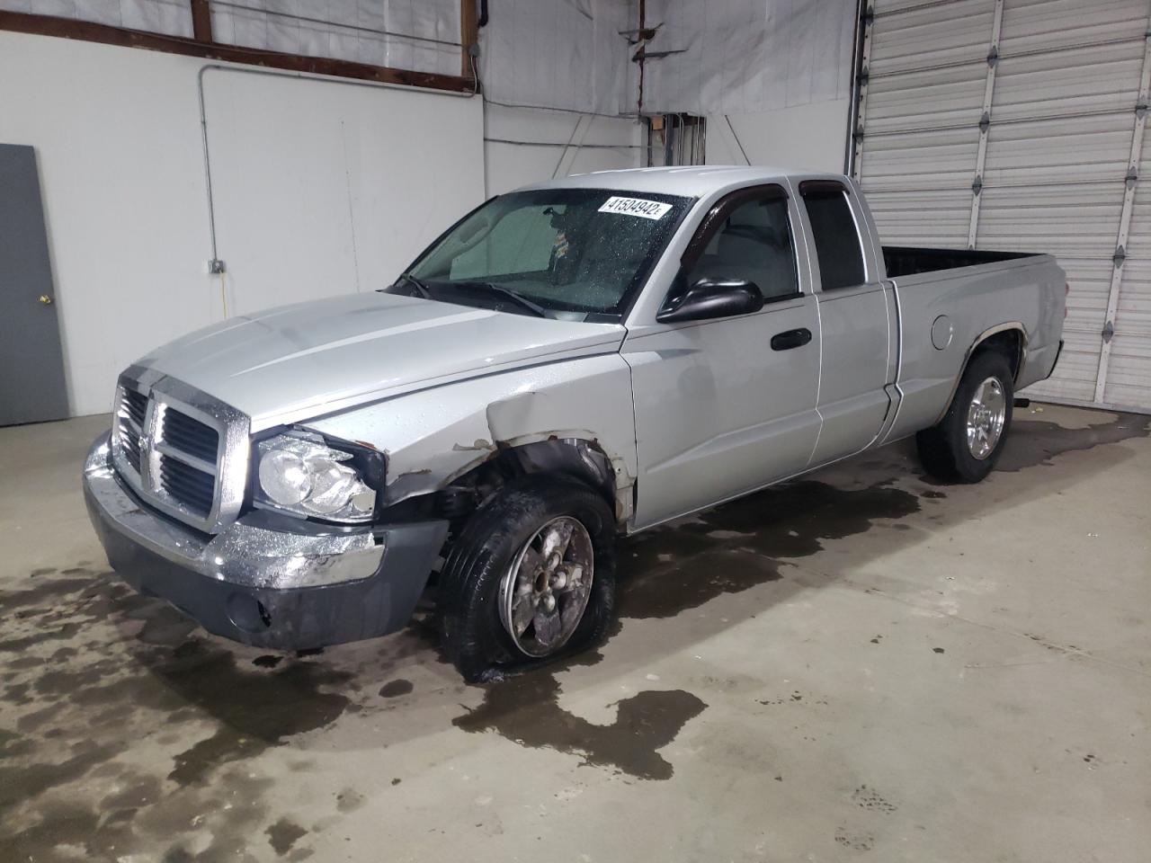 Photo 9 from auction – 2005 DODGE DAKOTA SLT with VIN 1D7HE42K45S136272