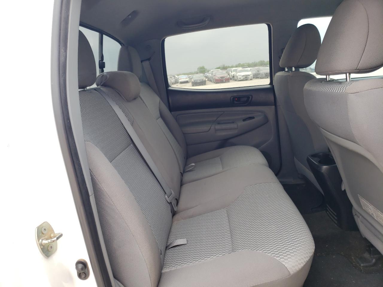Photo 6 from auction – 2013 TOYOTA TACOMA DOU with VIN 3TMLU4EN5DM133885