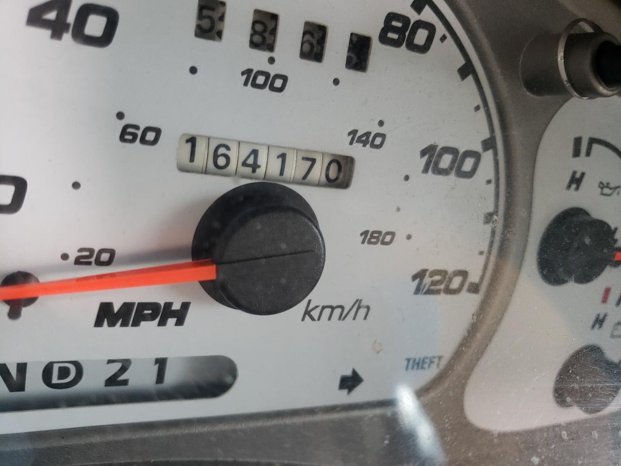 Photo 8 from auction – 2002 FORD EXPLORER S with VIN 1FMZU77E22UC19846