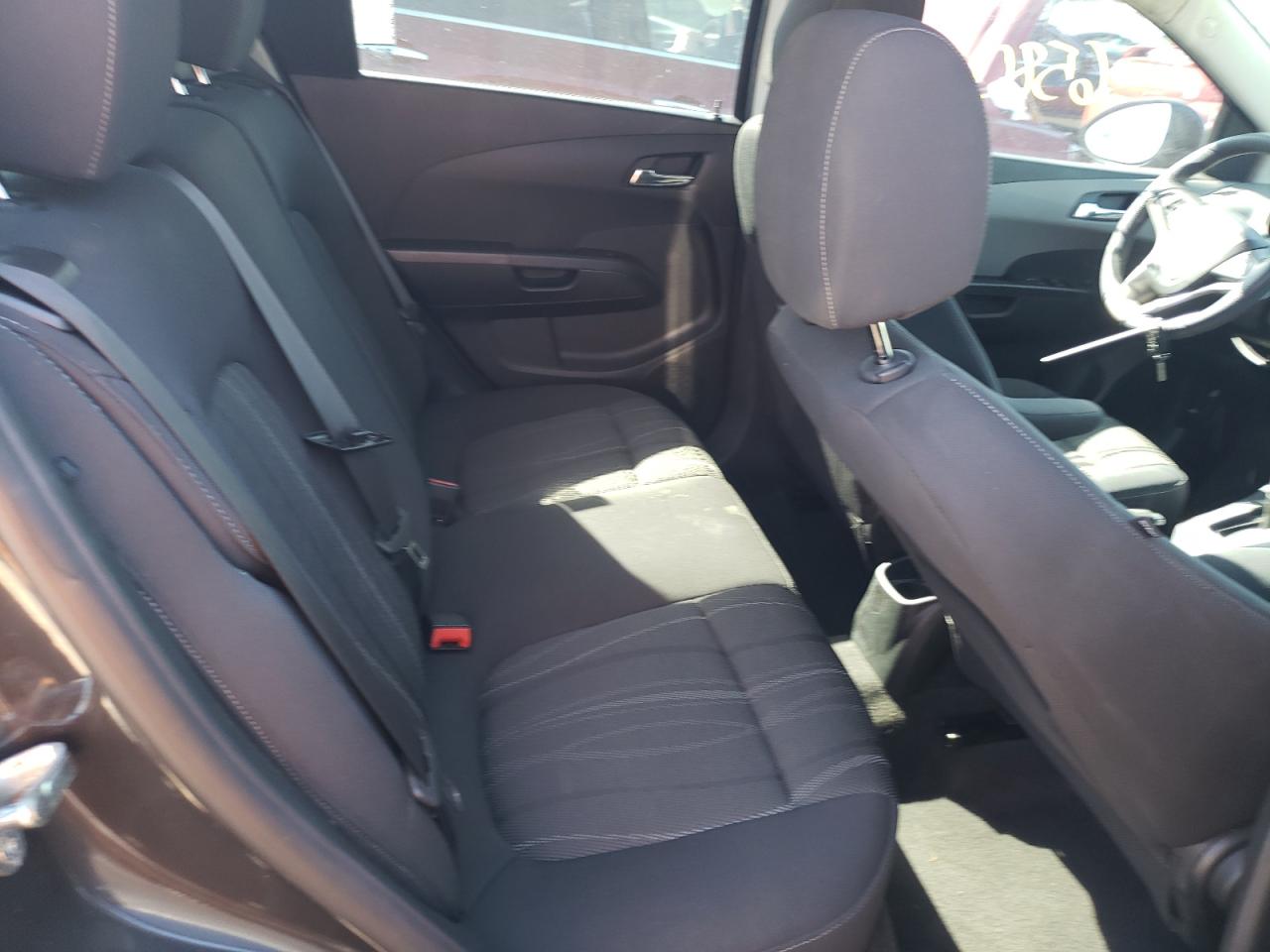 Photo 6 from auction – 2014 CHEVROLET SONIC LT with VIN 1G1JC6SH4E4166290