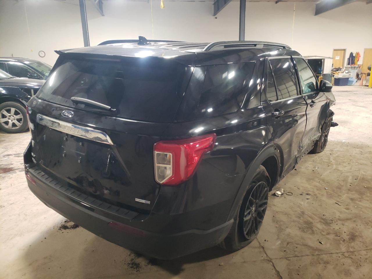 Photo 4 from auction – 2020 FORD EXPLORER X with VIN 1FMSK8DH2LGD12099