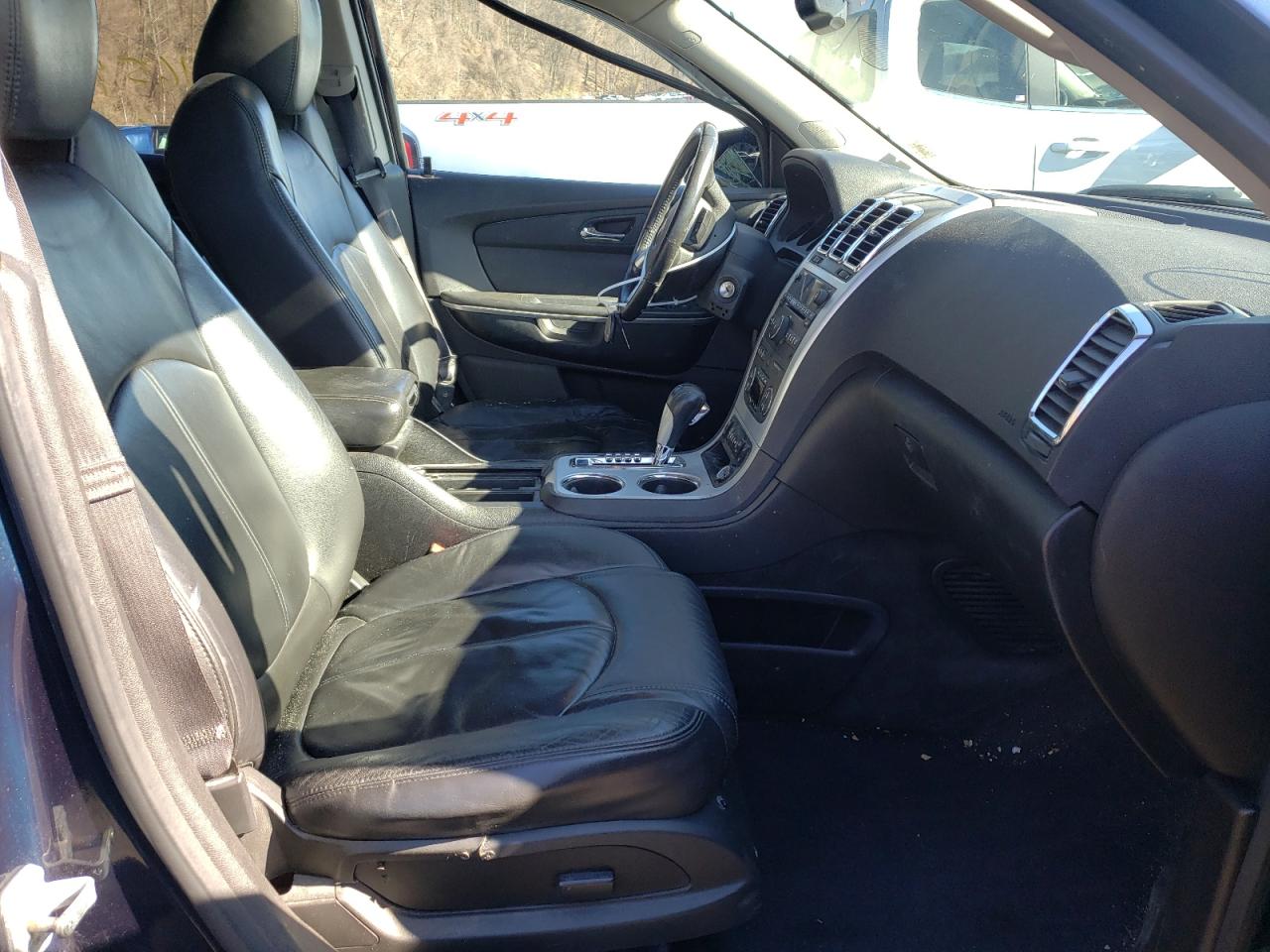 Photo 5 from auction – 2012 GMC ACADIA with VIN 1GKKVRED2CJ197170