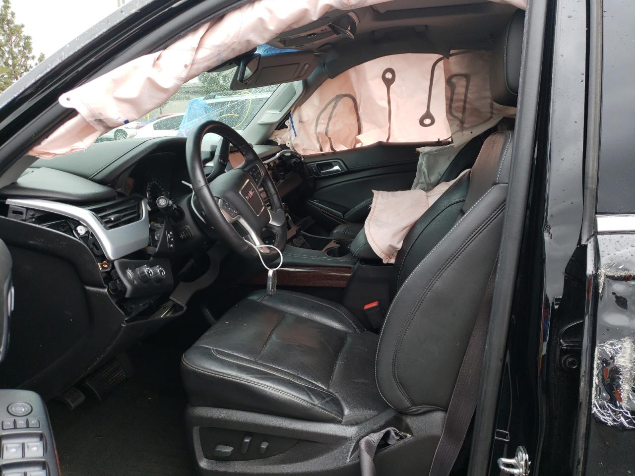 Photo 5 from auction – 2017 GMC YUKON SLT with VIN 1GKS2BKC0HR368423