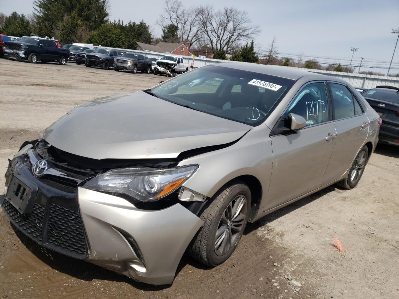 Photo 2 from auction – 2017 TOYOTA CAMRY LE with VIN 4T1BF1FK5HU353484
