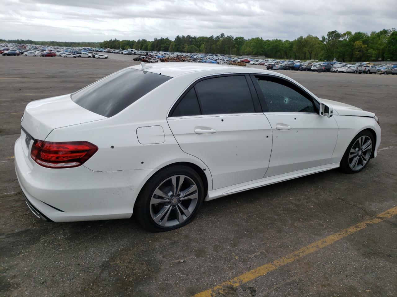 Photo 9 from auction – 2015 MERCEDES-BENZ E 350 with VIN WDDHF5KB8FB089283