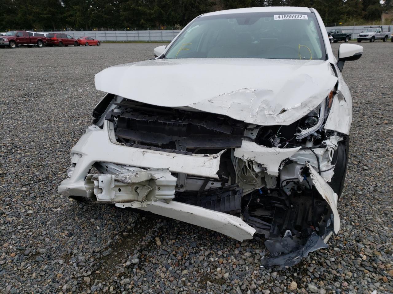 Photo 9 from auction – 2018 SUBARU LEGACY 2.5 with VIN 4S3BNAF64J3045647
