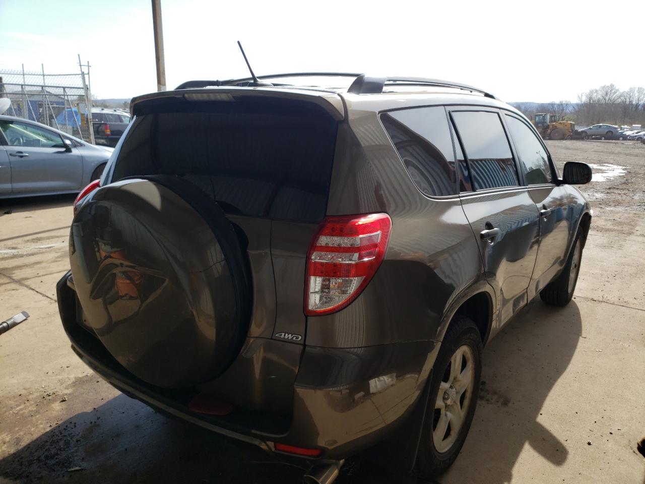 Photo 4 from auction – 2011 TOYOTA RAV4 with VIN 2T3BF4DV1BW147706