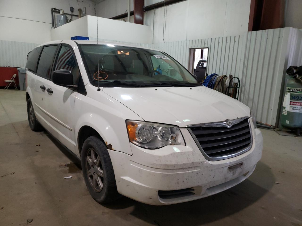 CHRYSLER TOWN & COU 2008 with VIN 2A8HR44H48R725210 - Photo from auction