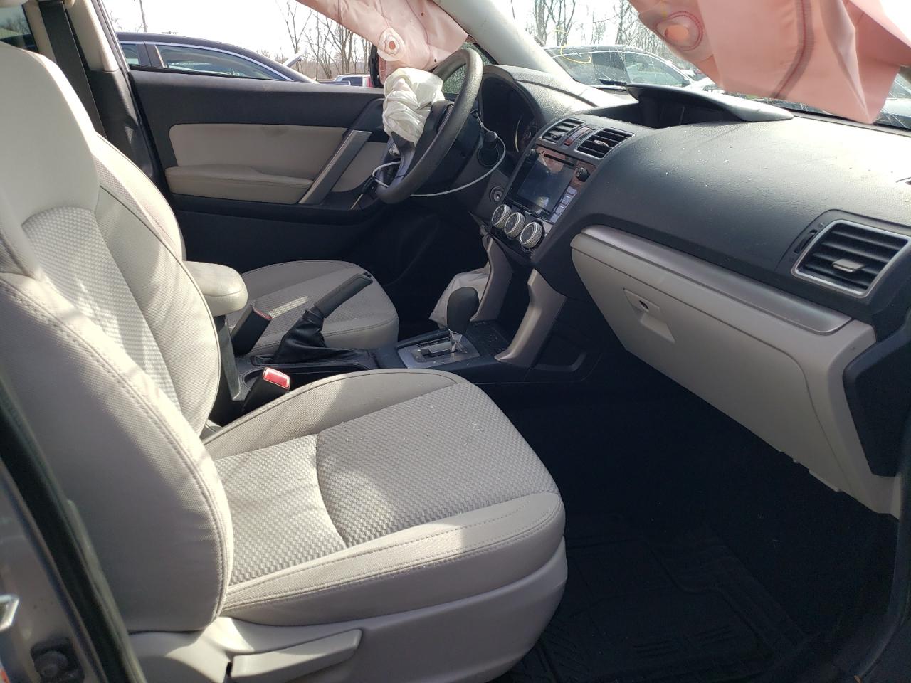 Photo 5 from auction – 2016 SUBARU FORESTER 2 with VIN JF2SJAFC9GH451941