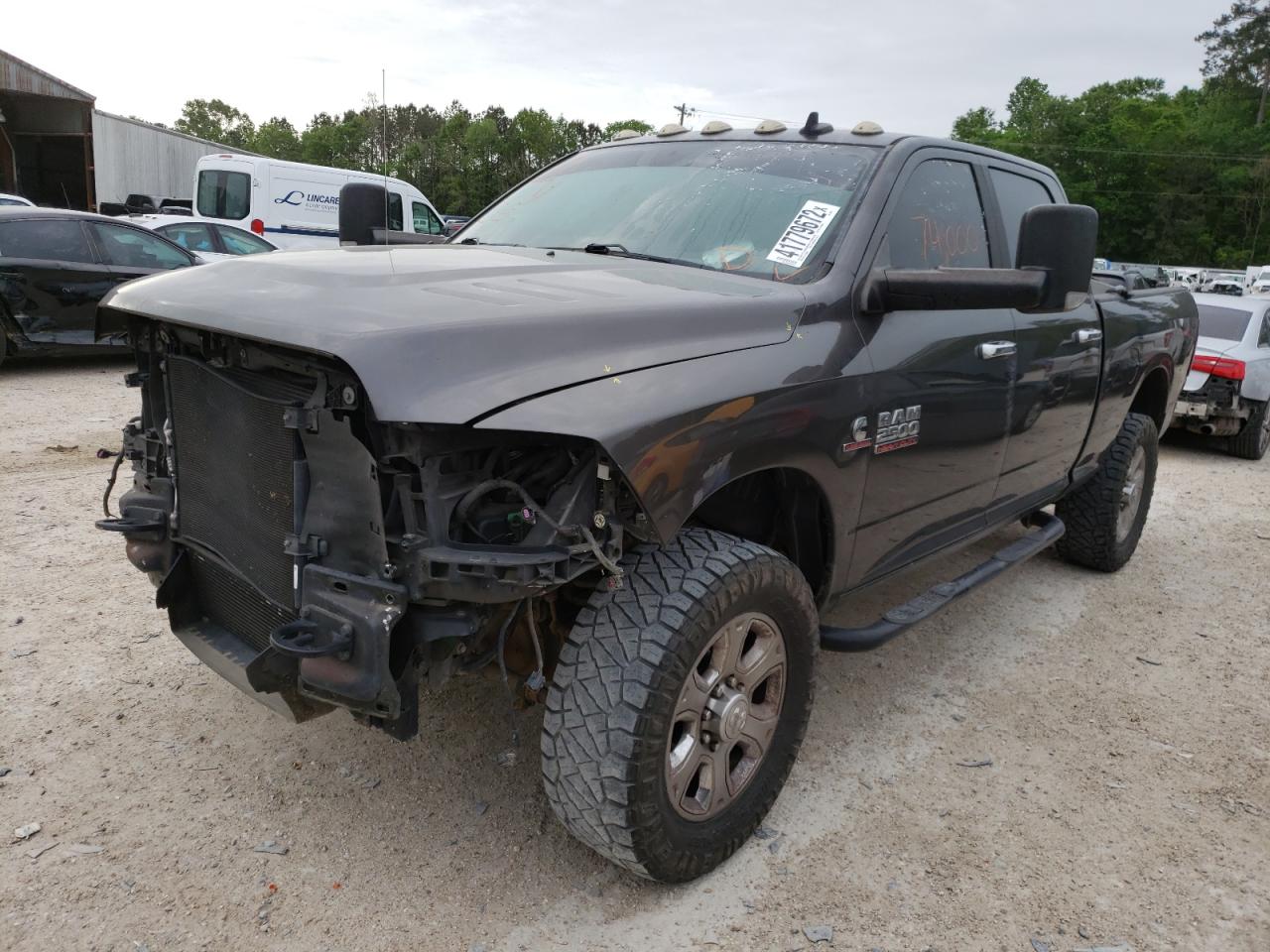 Photo 2 from auction – 2017 RAM 2500 SLT with VIN 3C6UR5DL3HG537548