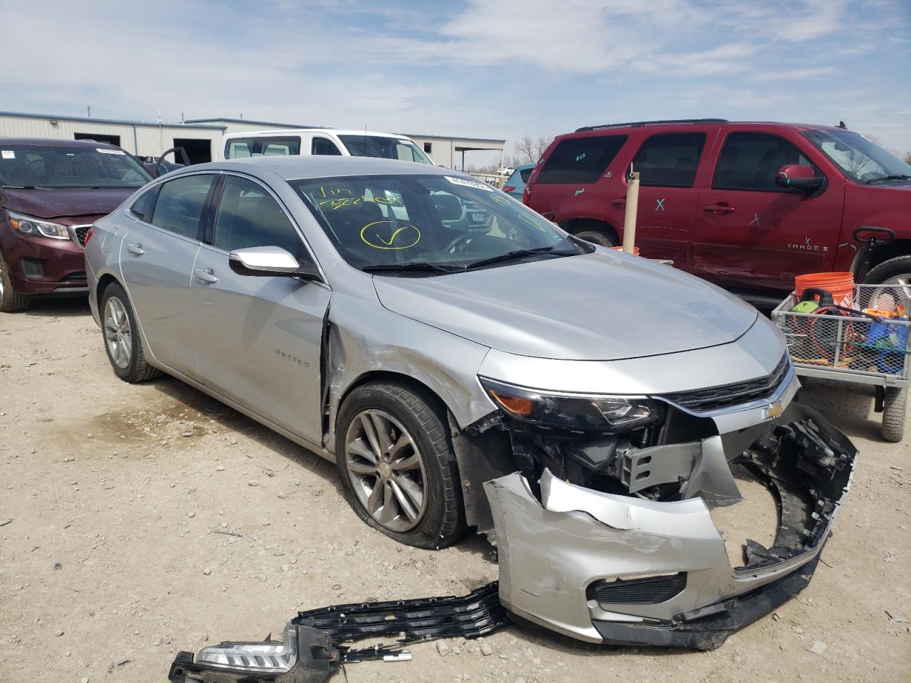 CHEVROLET MALIBU LT 2016 with VIN 1G1ZE5ST1GF322904 - Photo from auction