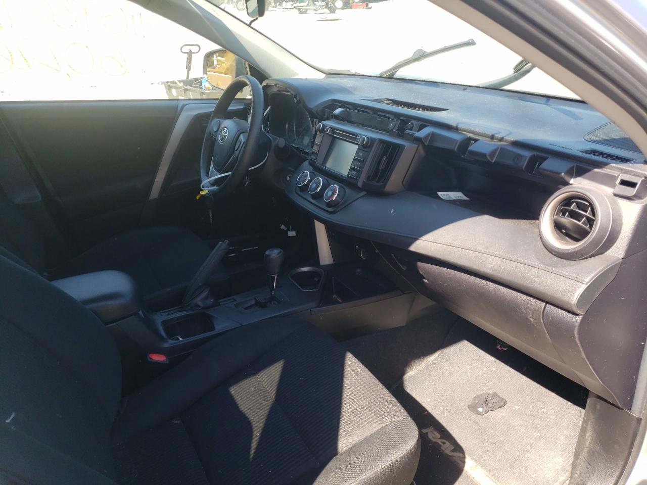 Photo 5 from auction – 2016 TOYOTA RAV4 LE with VIN 2T3BFREV7GW485839