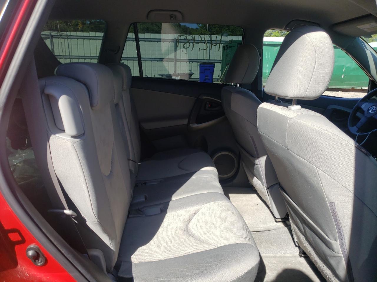 Photo 6 from auction – 2010 TOYOTA RAV4 with VIN JTMBF4DVXAD025275