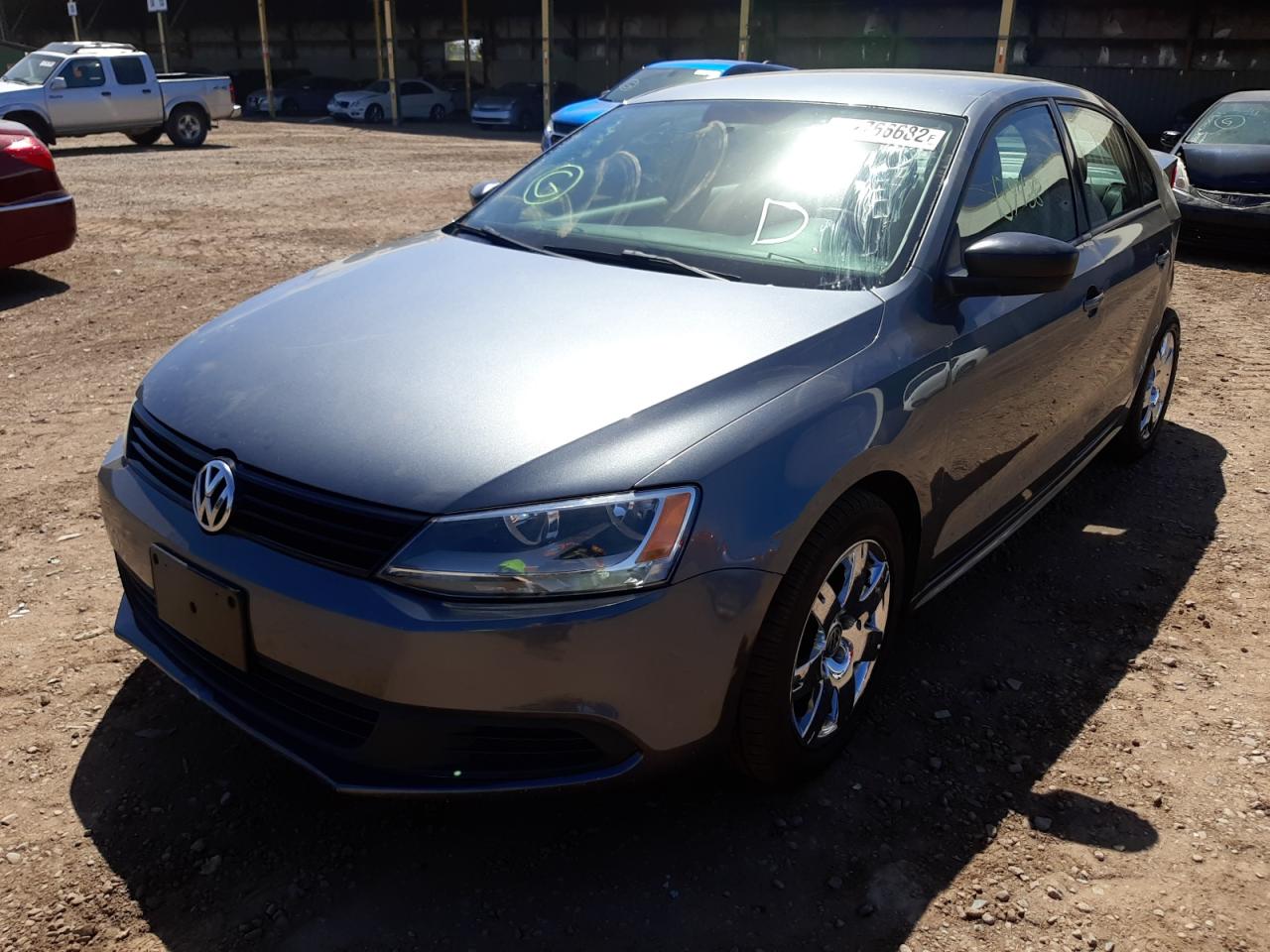 Photo 2 from auction – 2013 VOLKSWAGEN JETTA BASE with VIN 3VW2K7AJ8DM202135