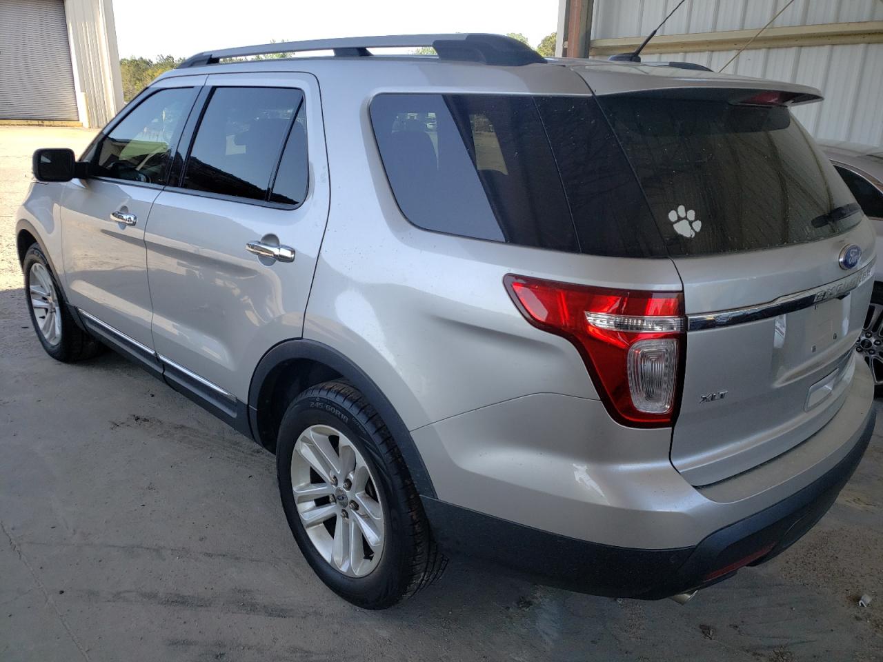 Photo 3 from auction – 2011 FORD EXPLORER X with VIN 1FMHK7D87BGA41009