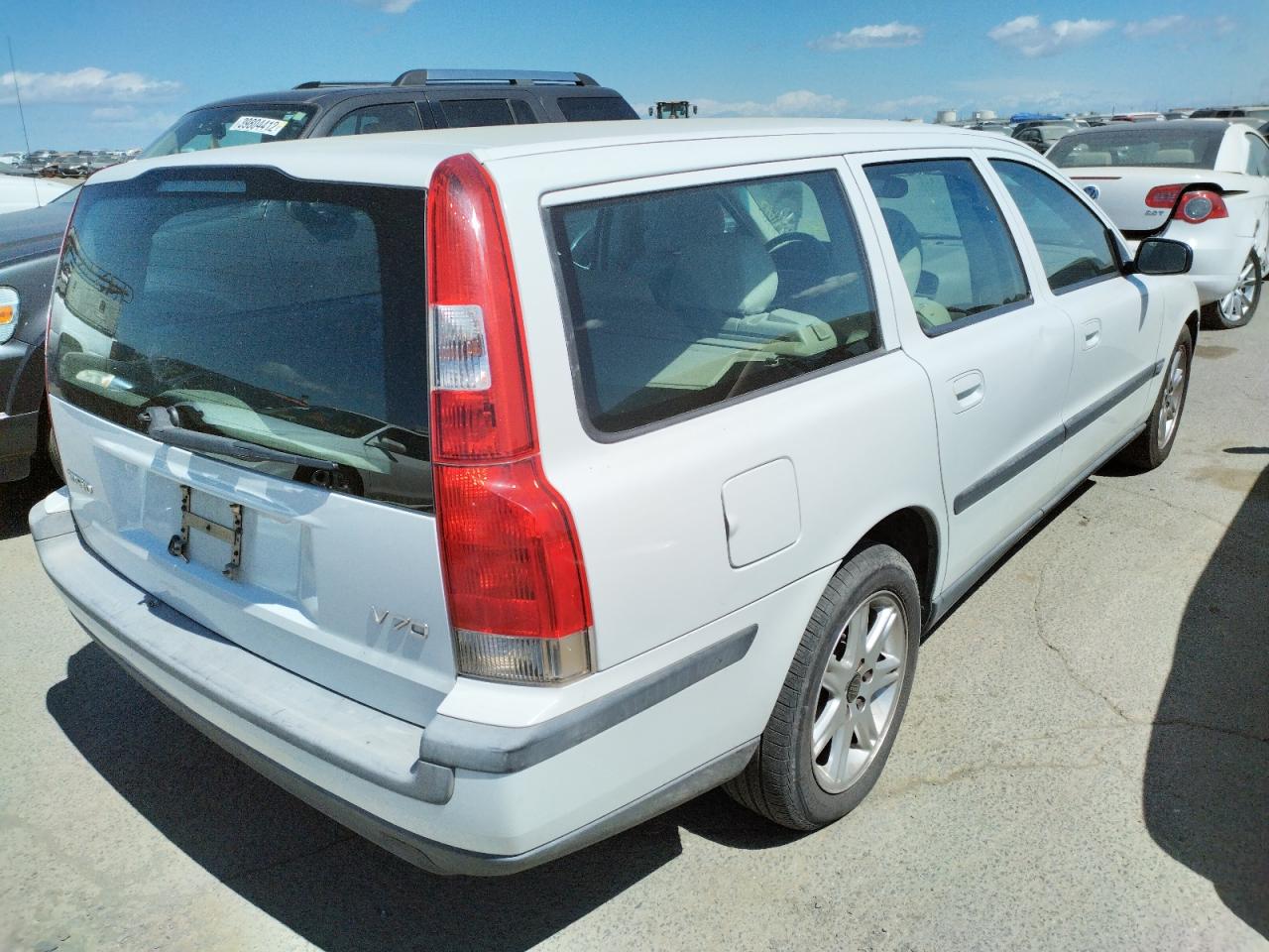 Photo 4 from auction – 2004 VOLVO V70 with VIN YV1SW64A642406317
