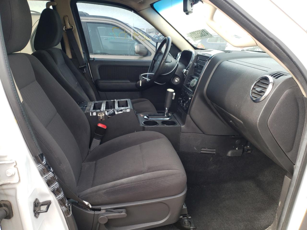 Photo 5 from auction – 2010 FORD EXPLORER X with VIN 1FMEU7DE2AUA73093