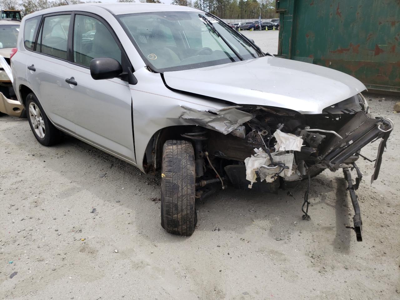 TOYOTA RAV4 2010 z numerem VIN 2T3BF4DV5AW056212 - Zdjęcie z aukcji