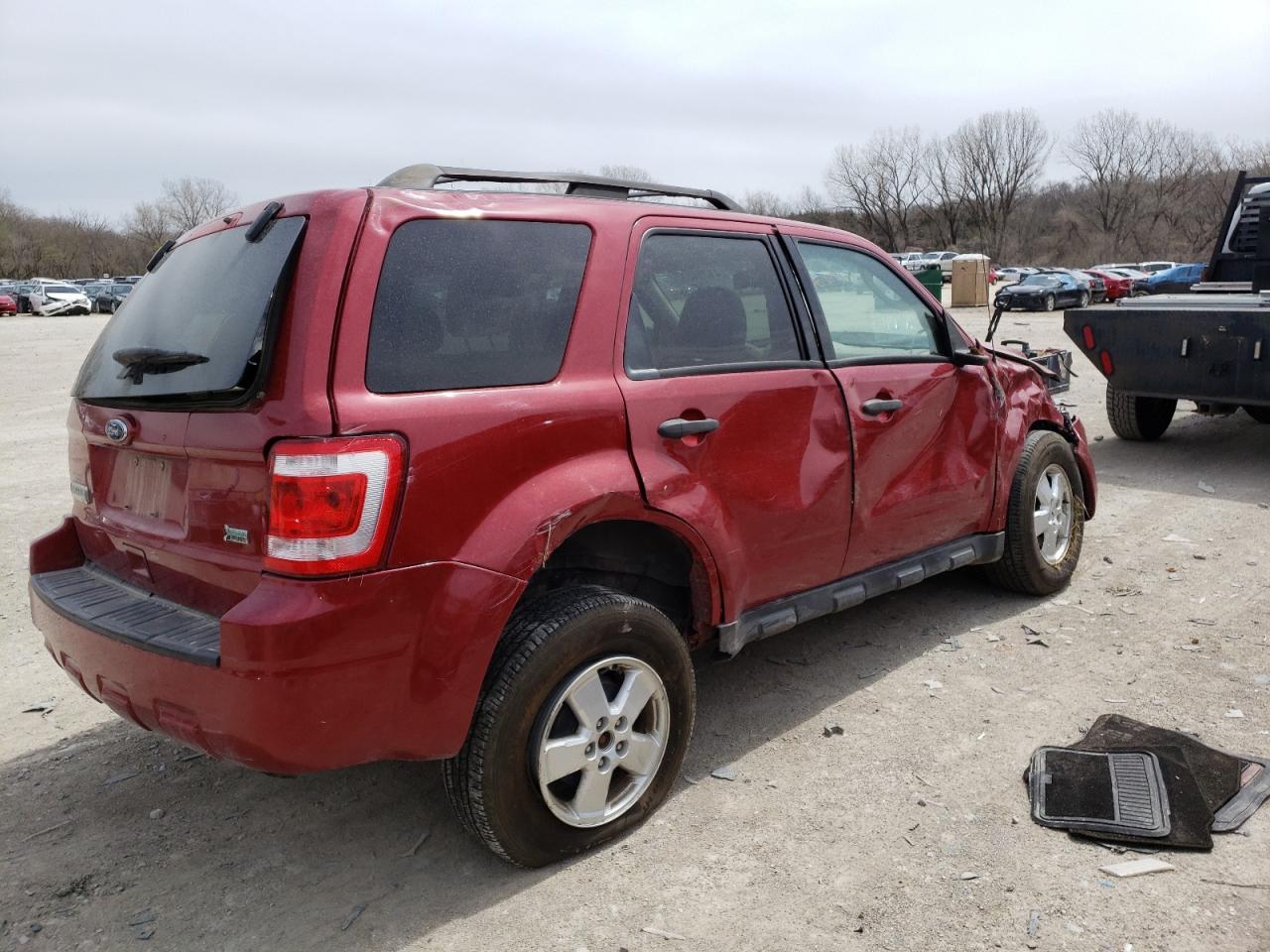 Photo 4 from auction – 2011 FORD ESCAPE XLT with VIN 1FMCU9DG9BKA51142