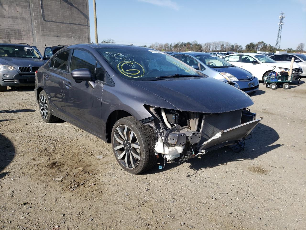 HONDA CIVIC EXL 2015 with VIN 2HGFB2F92FH552353 - Photo from auction