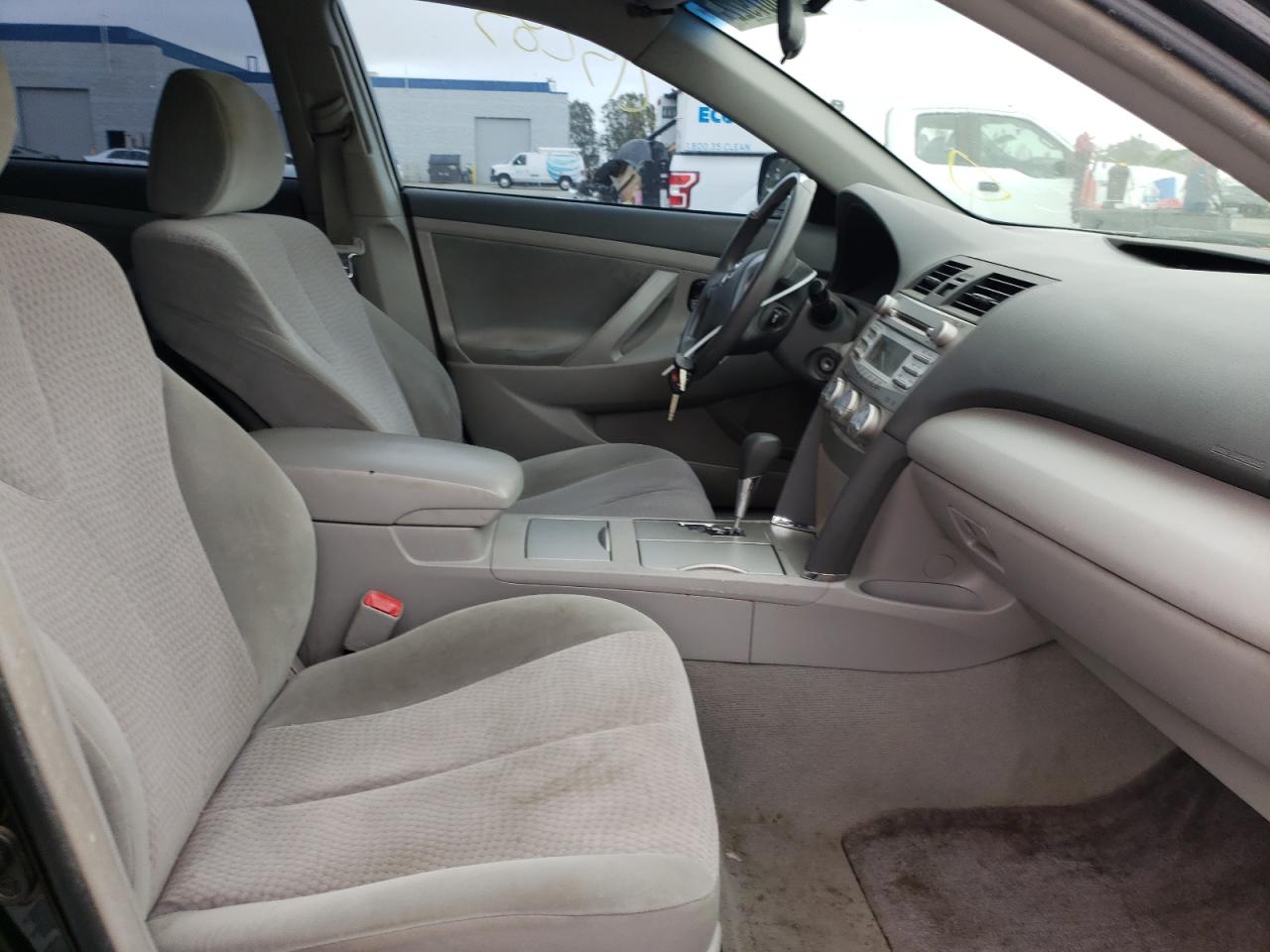 Фото 5 с аукциона – 2011 TOYOTA CAMRY с VIN 4T4BF3EK8BR103277
