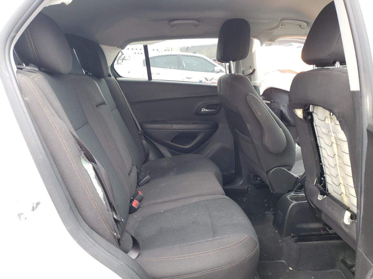 Photo 6 from auction – 2021 CHEVROLET TRAX LS with VIN KL7CJKSB0MB307132
