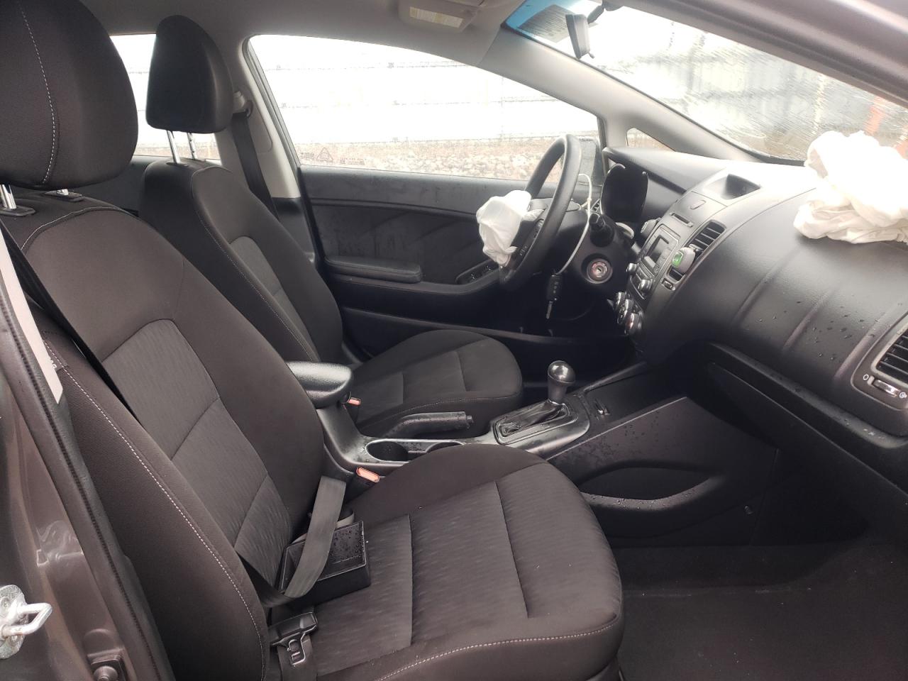 Photo 5 from auction – 2014 KIA FORTE LX with VIN KNAFK4A6XE5217898