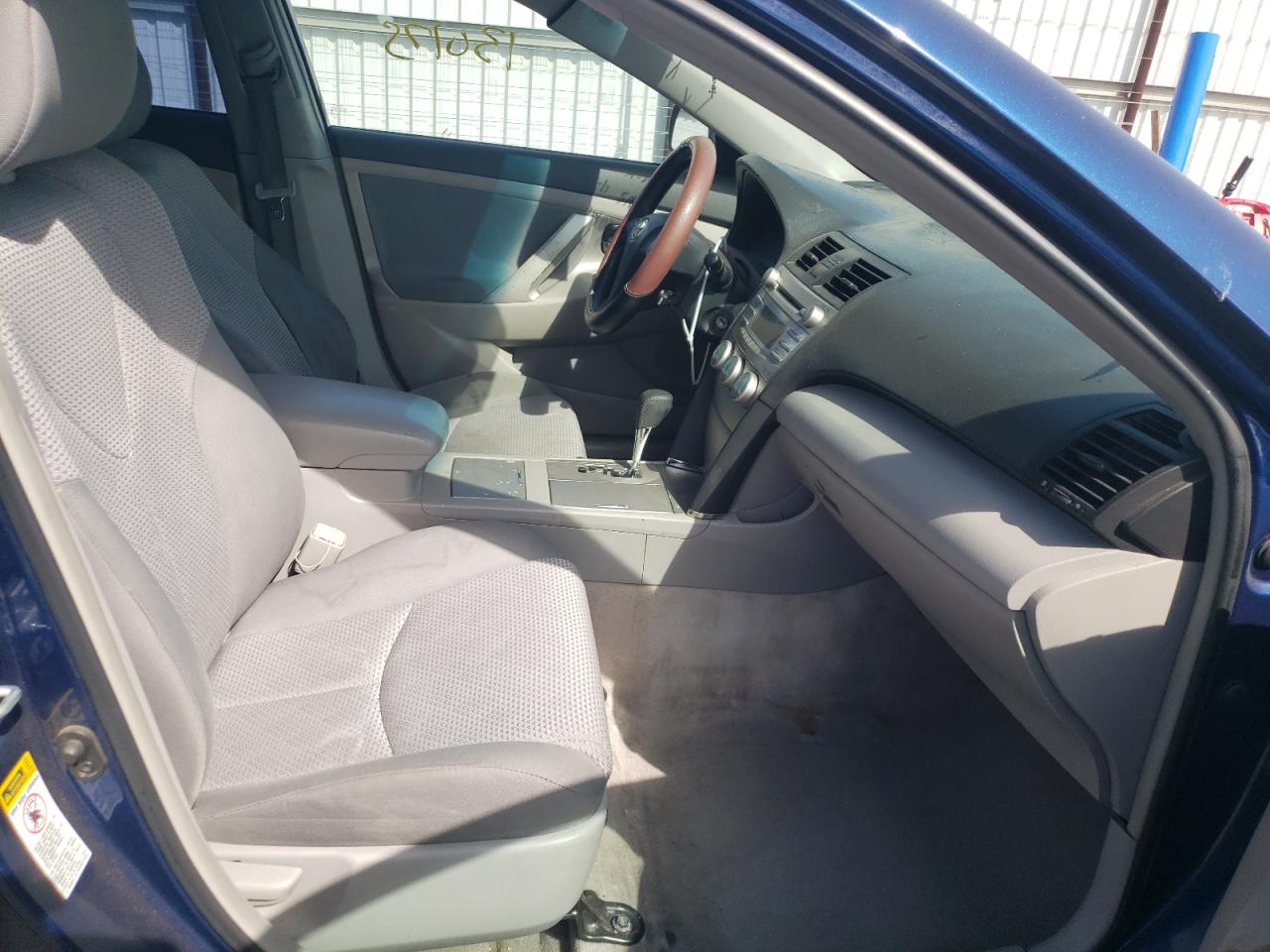 Photo 5 from auction – 2009 TOYOTA CAMRY with VIN 4T1BE46K49U309045