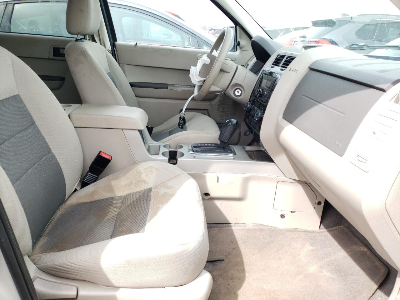 Photo 5 from auction – 2008 FORD ESCAPE XLT with VIN 1FMCU93108KB34383