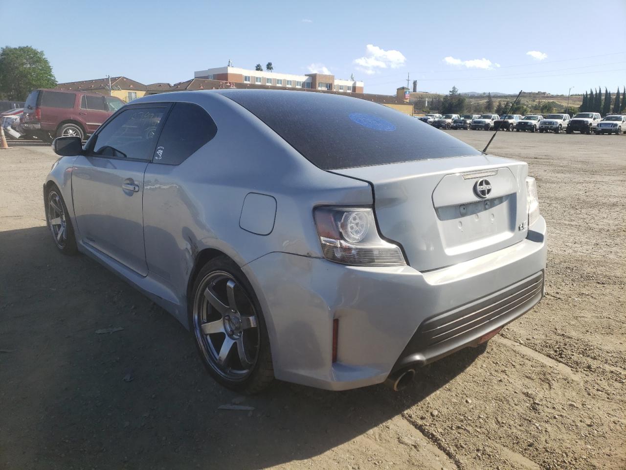Photo 3 from auction – 2014 TOYOTA SCION TC with VIN JTKJF5C72E3068713